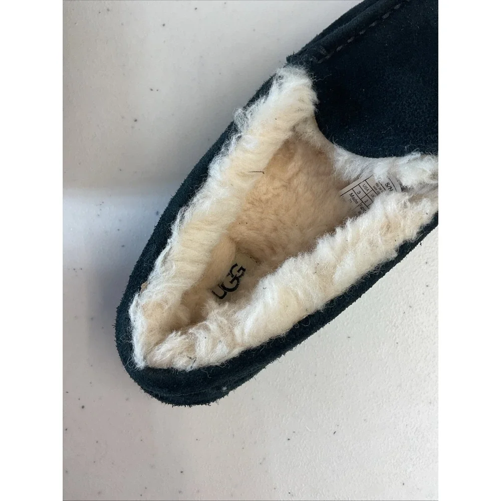 UGG Ansley Slipper Suede Kid‎ Youth 3 BlackShearling Lining Slip On Driver